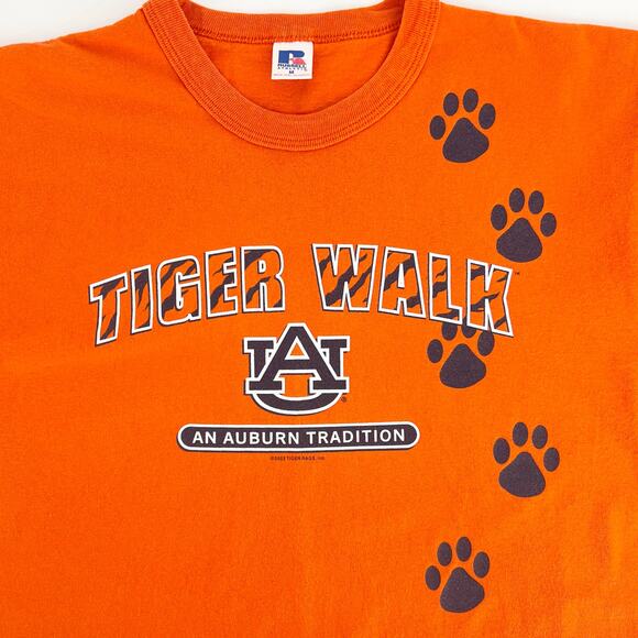 Y2K Auburn University Tiger Rags Tiger Walk Tshirt 2002 vintage - Picture 3 of 7